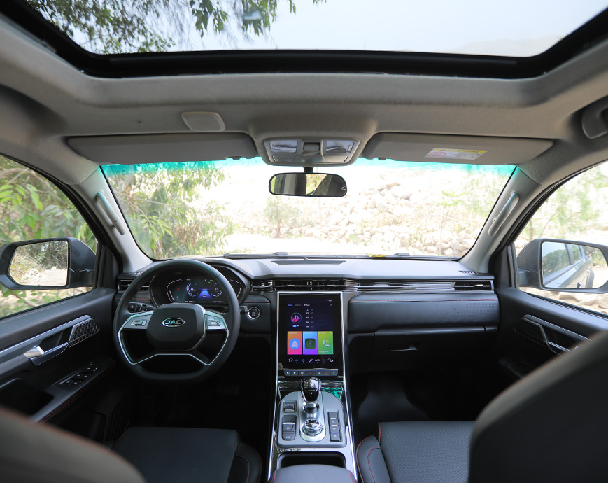 Diseño Interior de  T8 PRO